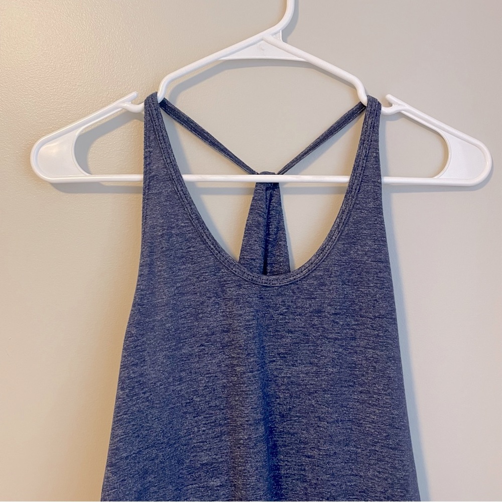 Zella Loop Back Tank - Picture 4 of 9